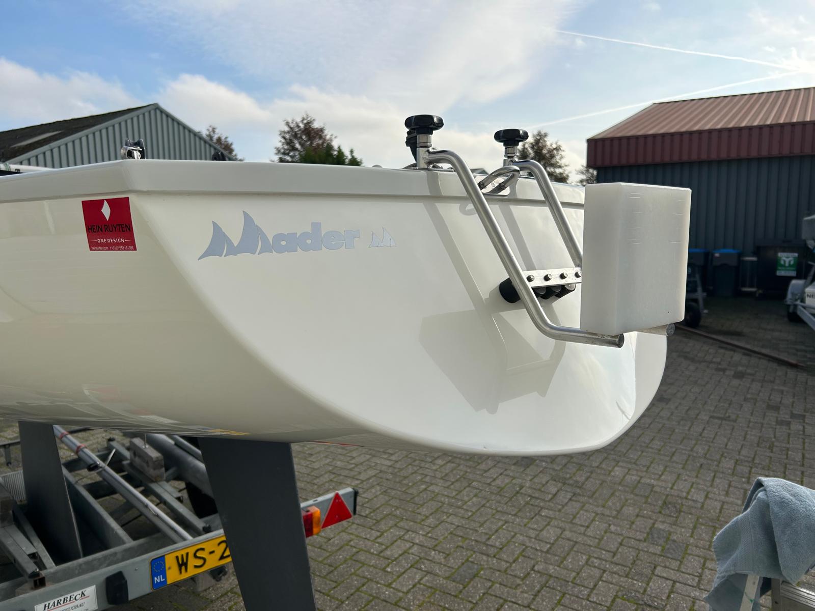 a0139788-d75e-4b5e-a69f-82a07956dbb1